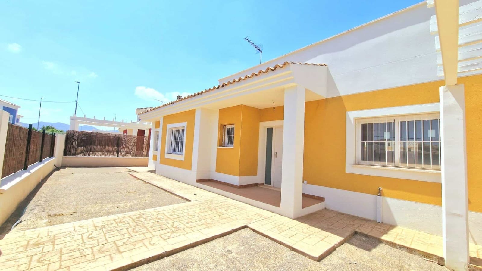 3 bedroom Villa for sale in Lorca with pool garage - € 315,000 (Ref: 9603129)