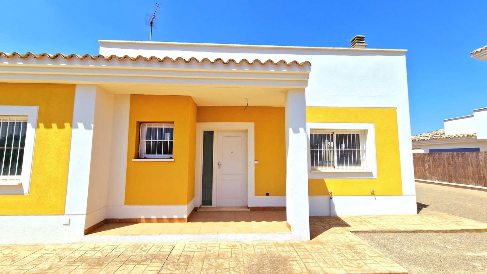 3 bedroom Villa for sale in Lorca with pool garage - € 315,000 (Ref: 9603129)