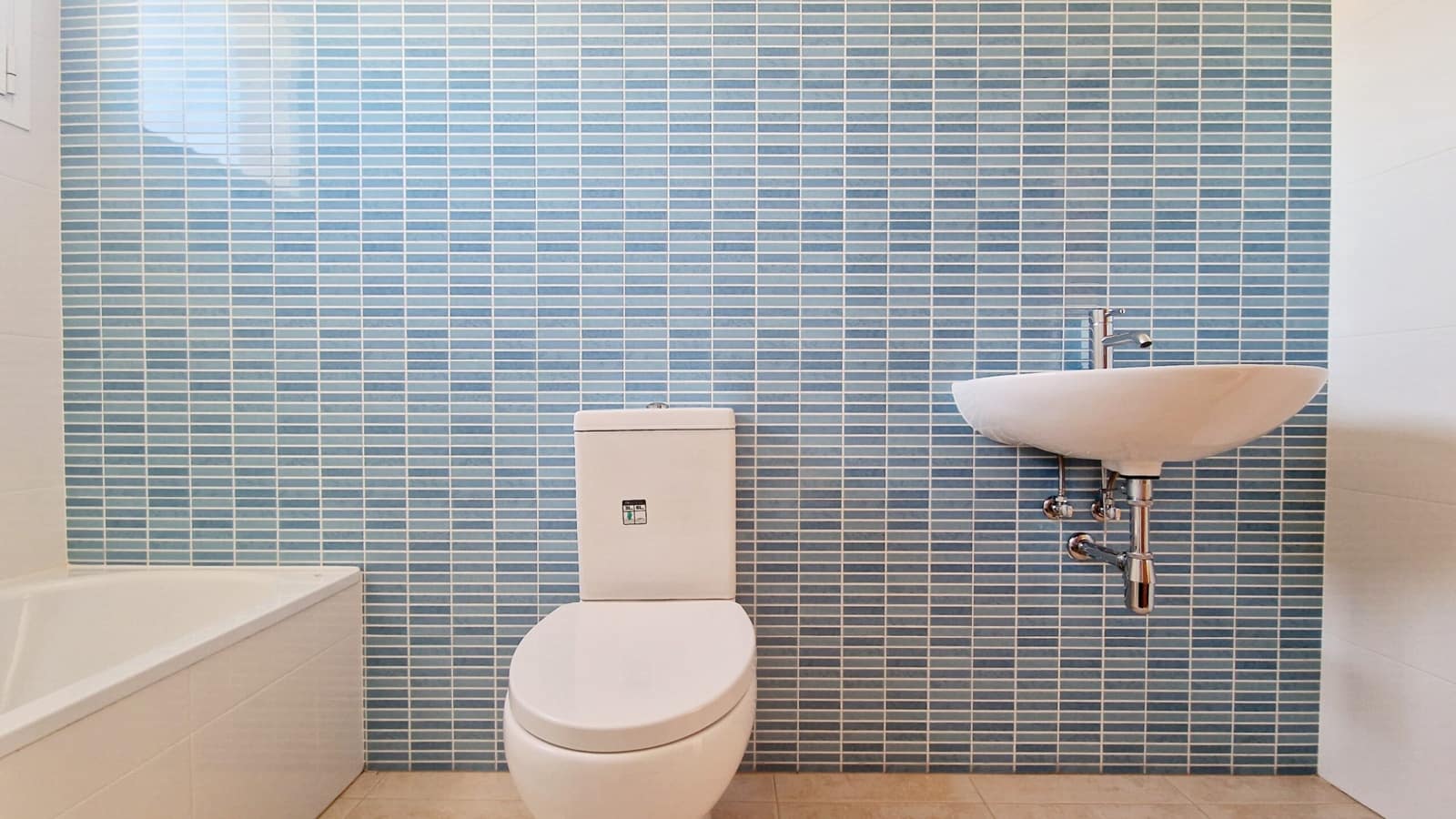 4 slaapkamer Villa te koop in Purias met zwembad garage - € 294.000 (Ref: 9603130)