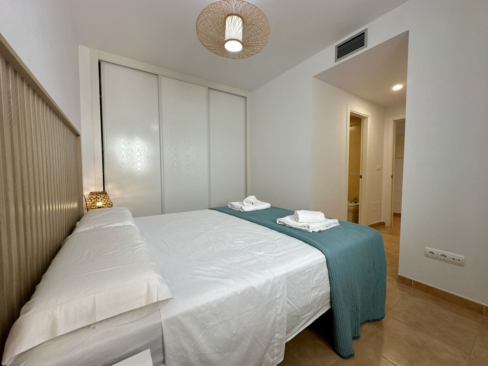 Bungalow de 3 habitaciones en Mojácar en alquiler con piscina garaje - 1.395 € (Ref: 9603131)