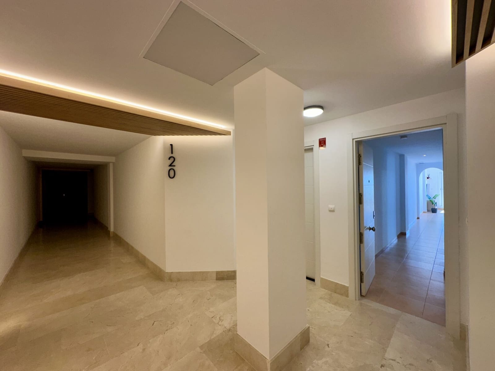 Bungalow de 3 habitaciones en Mojácar en alquiler con piscina garaje - 1.395 € (Ref: 9603131)