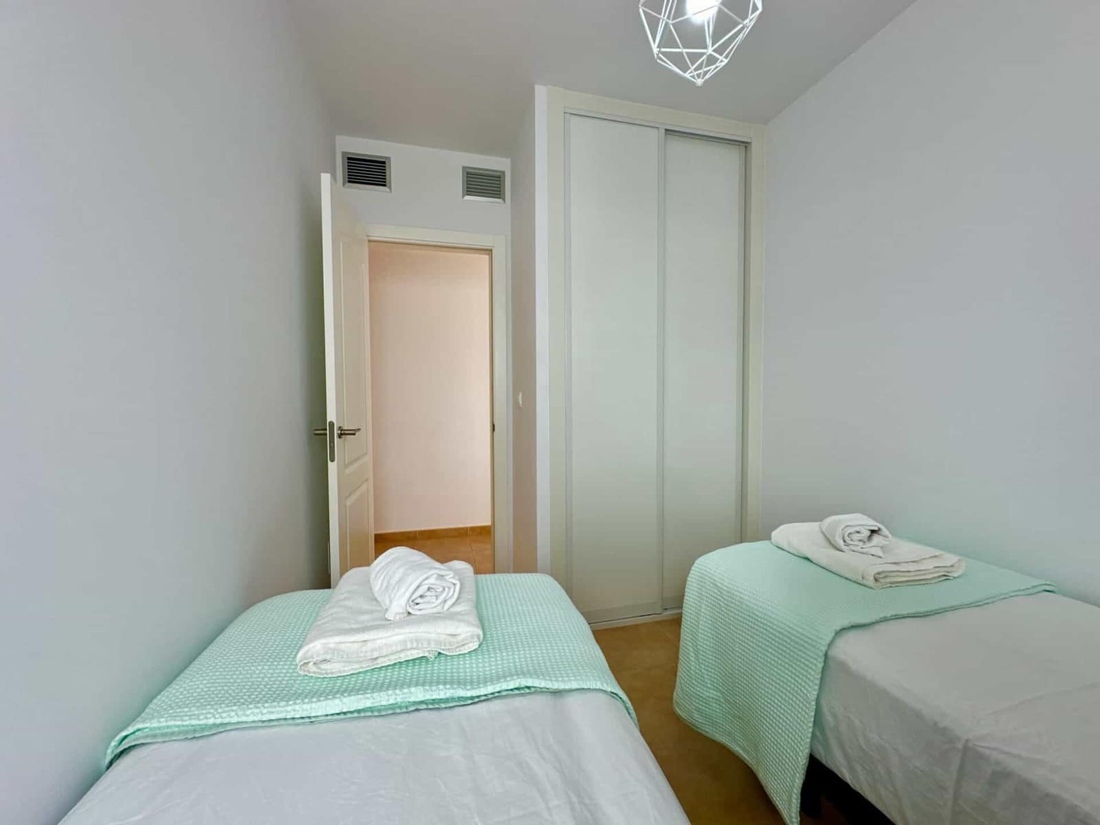 3 sovrum Bungalow att hyra i Mojacar med pool garage - 1 395 € (Ref: 9603131)