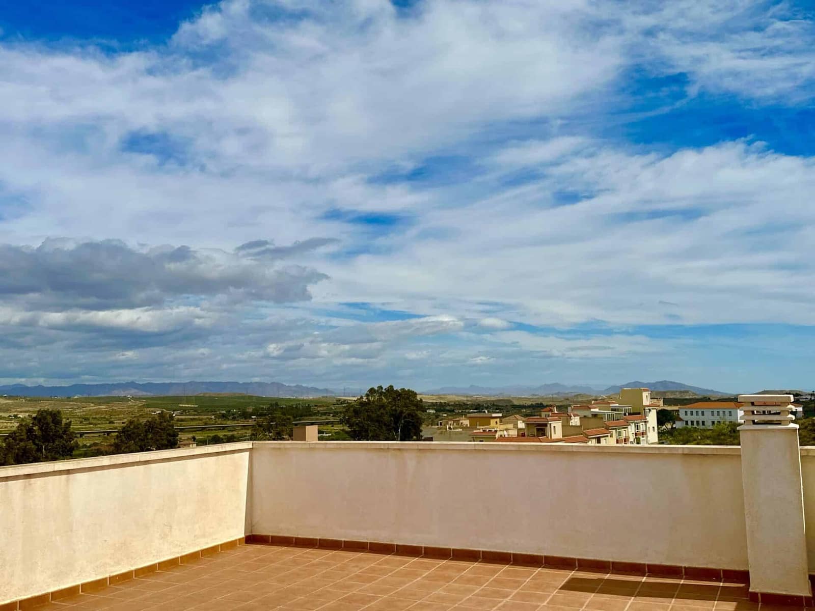 2 bedroom Penthouse for sale in Turre with garage - € 72,000 (Ref: 9603132)