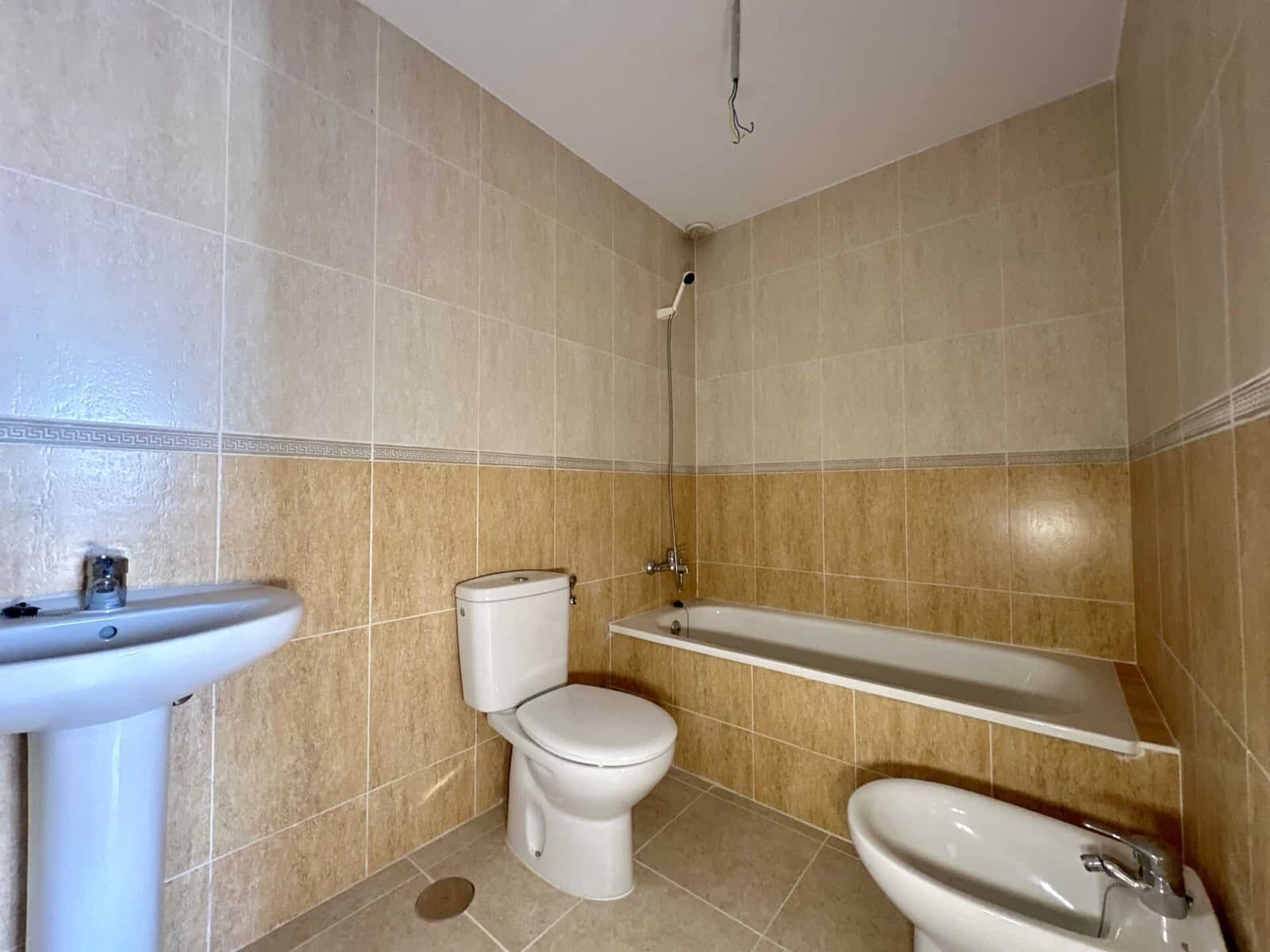 2 bedroom Penthouse for sale in Turre with garage - € 72,000 (Ref: 9603132)