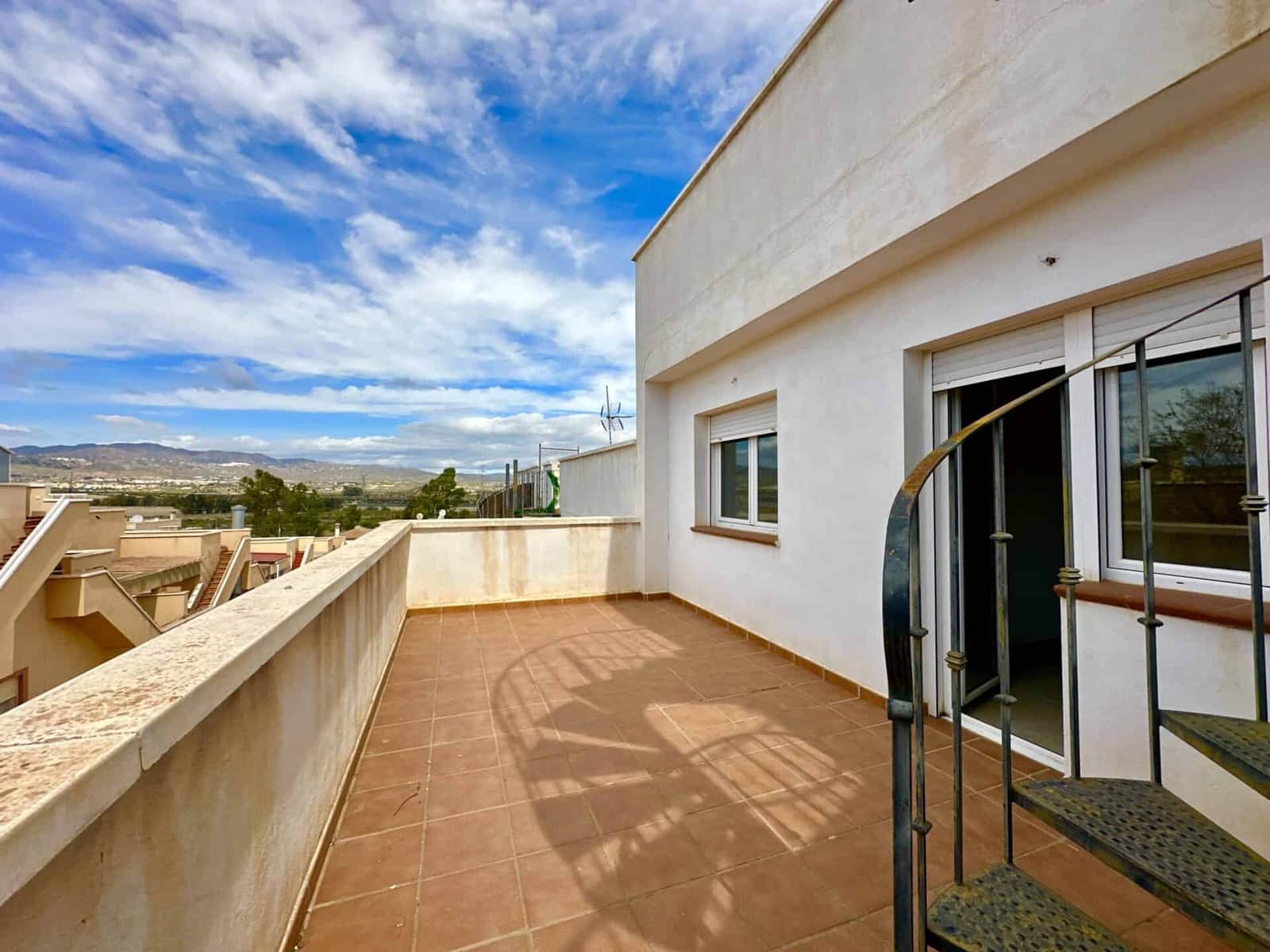 2 bedroom Penthouse for sale in Turre with garage - € 72,000 (Ref: 9603132)