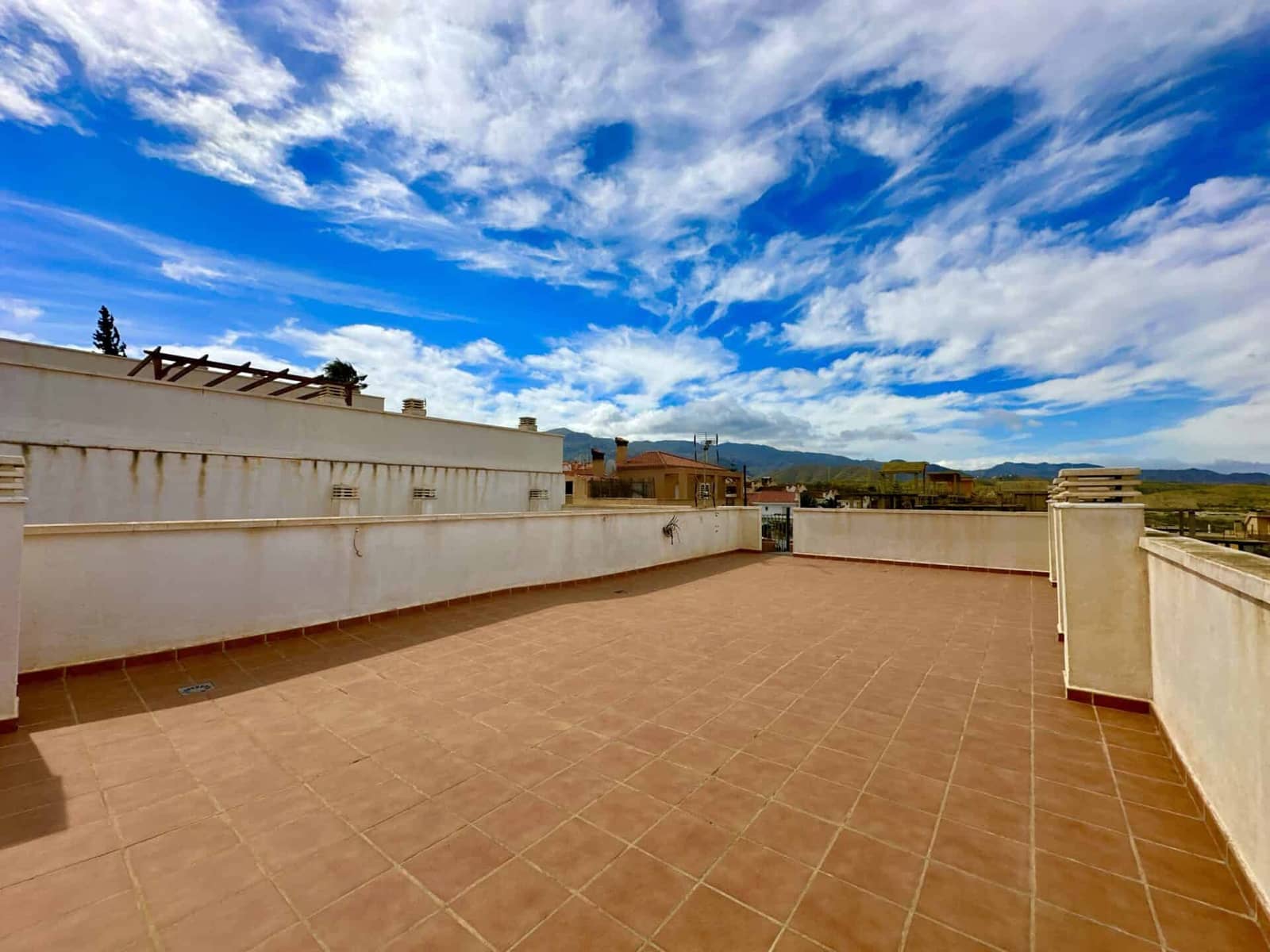 2 bedroom Penthouse for sale in Turre with garage - € 72,000 (Ref: 9603132)