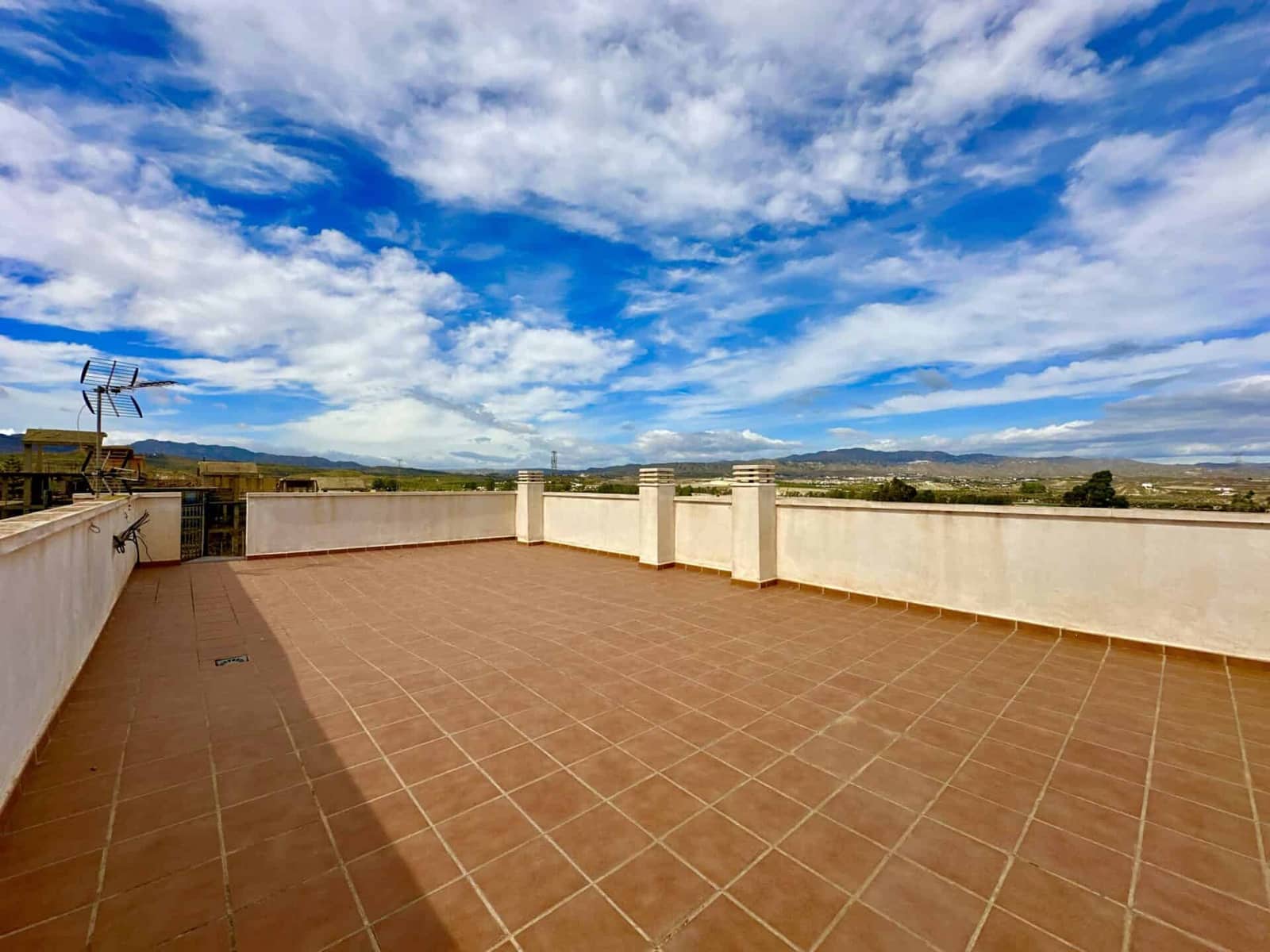 2 bedroom Penthouse for sale in Turre with garage - € 72,000 (Ref: 9603132)