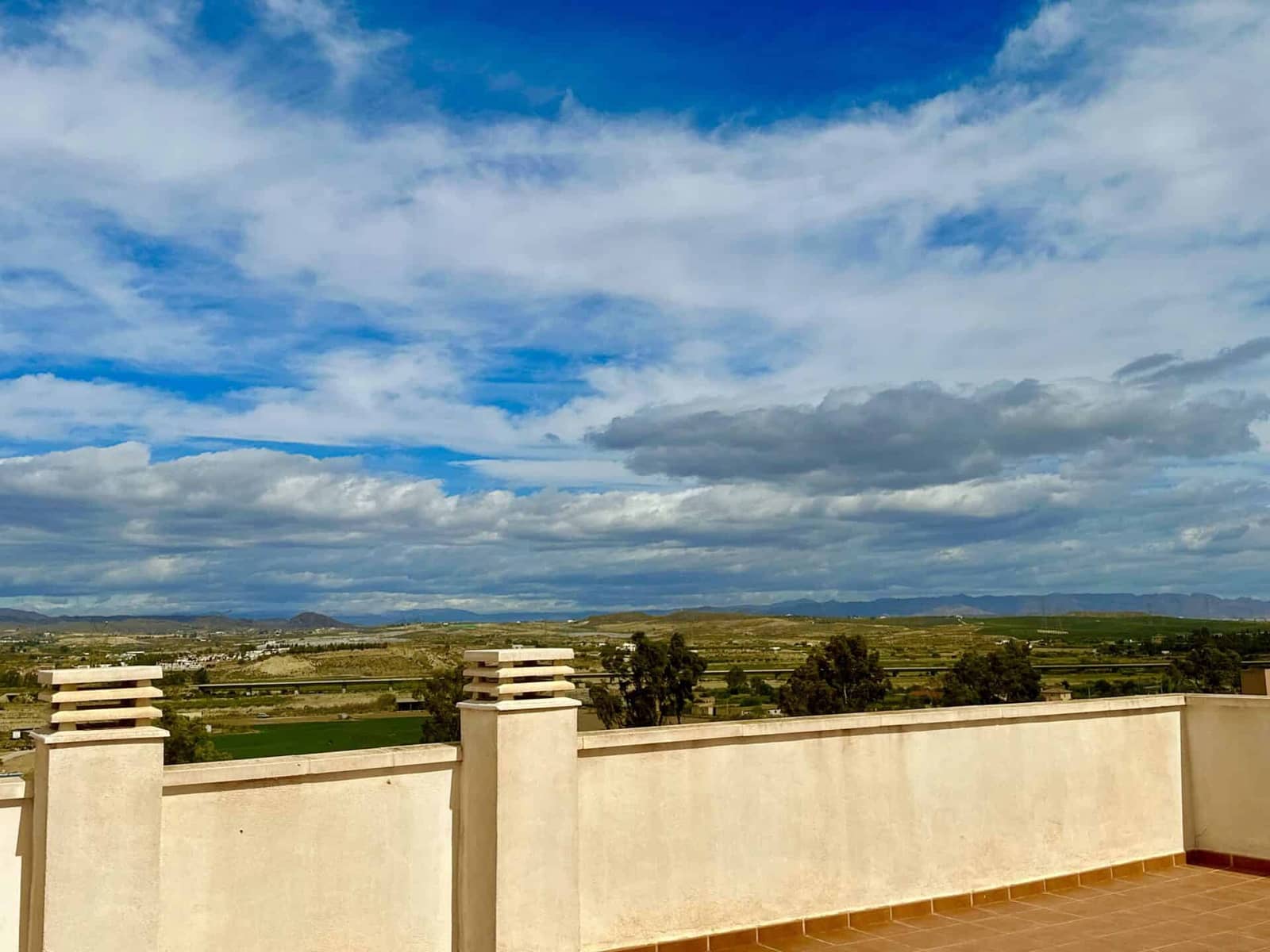 2 bedroom Penthouse for sale in Turre with garage - € 72,000 (Ref: 9603132)