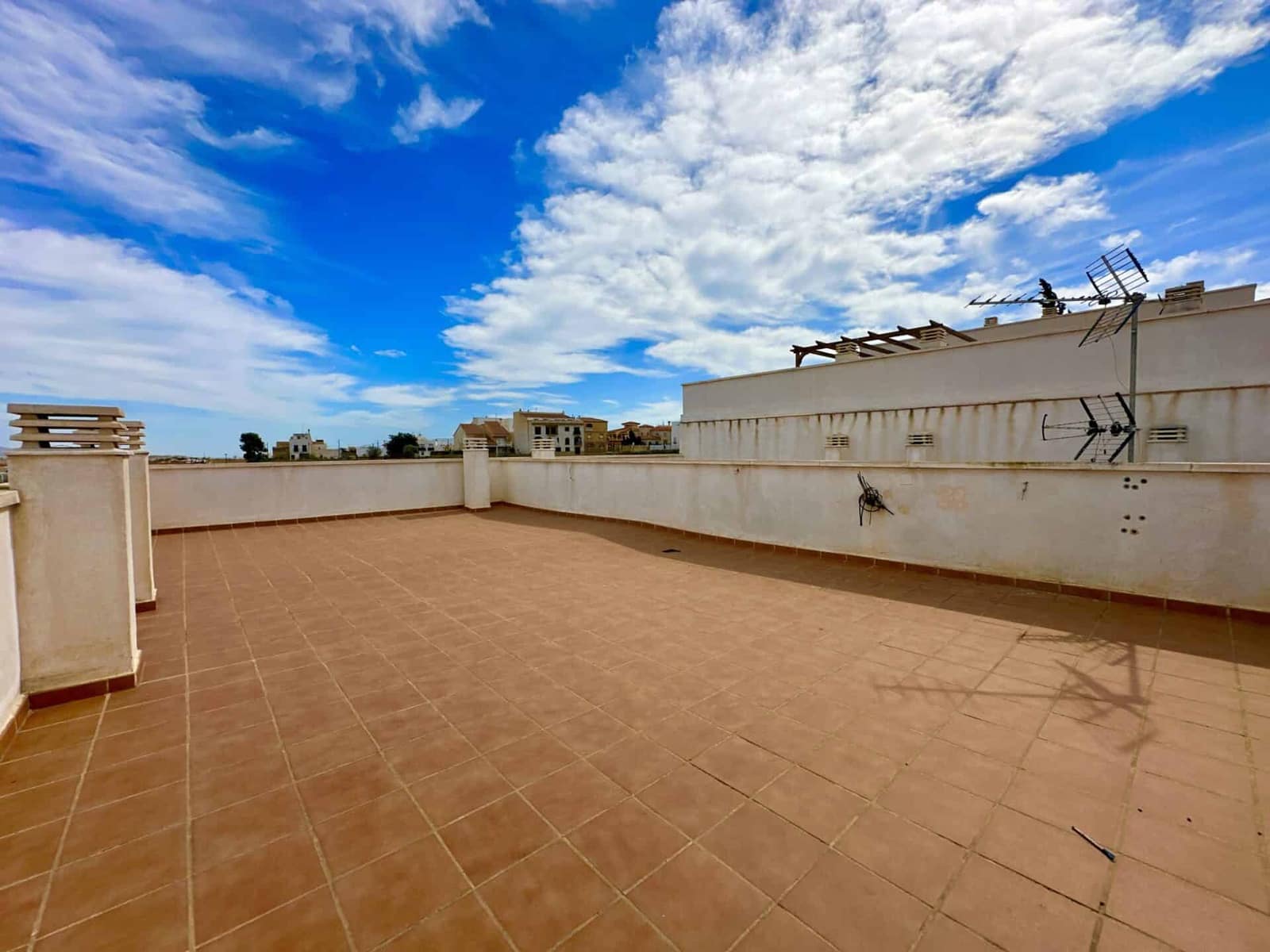 2 bedroom Penthouse for sale in Turre with garage - € 72,000 (Ref: 9603132)