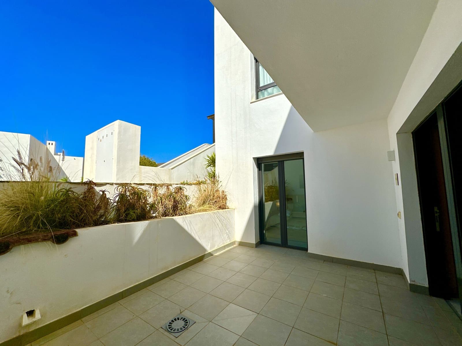 2 bedroom Apartment for rent in Mojacar with pool garage - € 1,500 (Ref: 9603133)