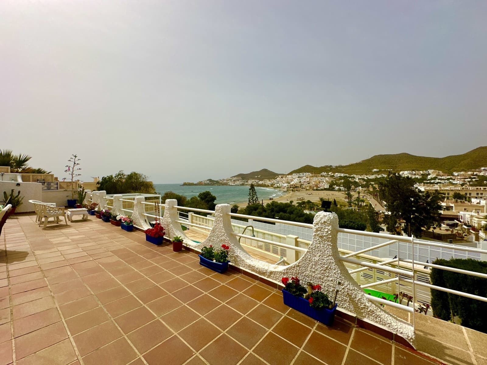 5 bedroom Villa for sale in San Jose with pool garage - € 990,000 (Ref: 9603135)