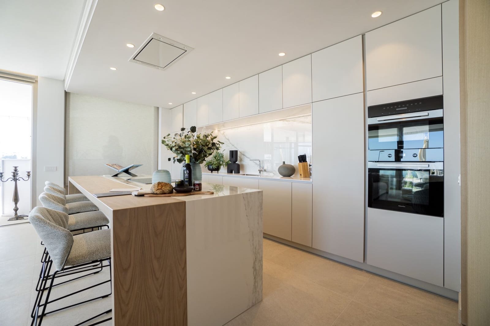 4 chambre Penthouse à vendre à Marbella avec piscine garage - 2 450 000 € (Ref: 9603141)