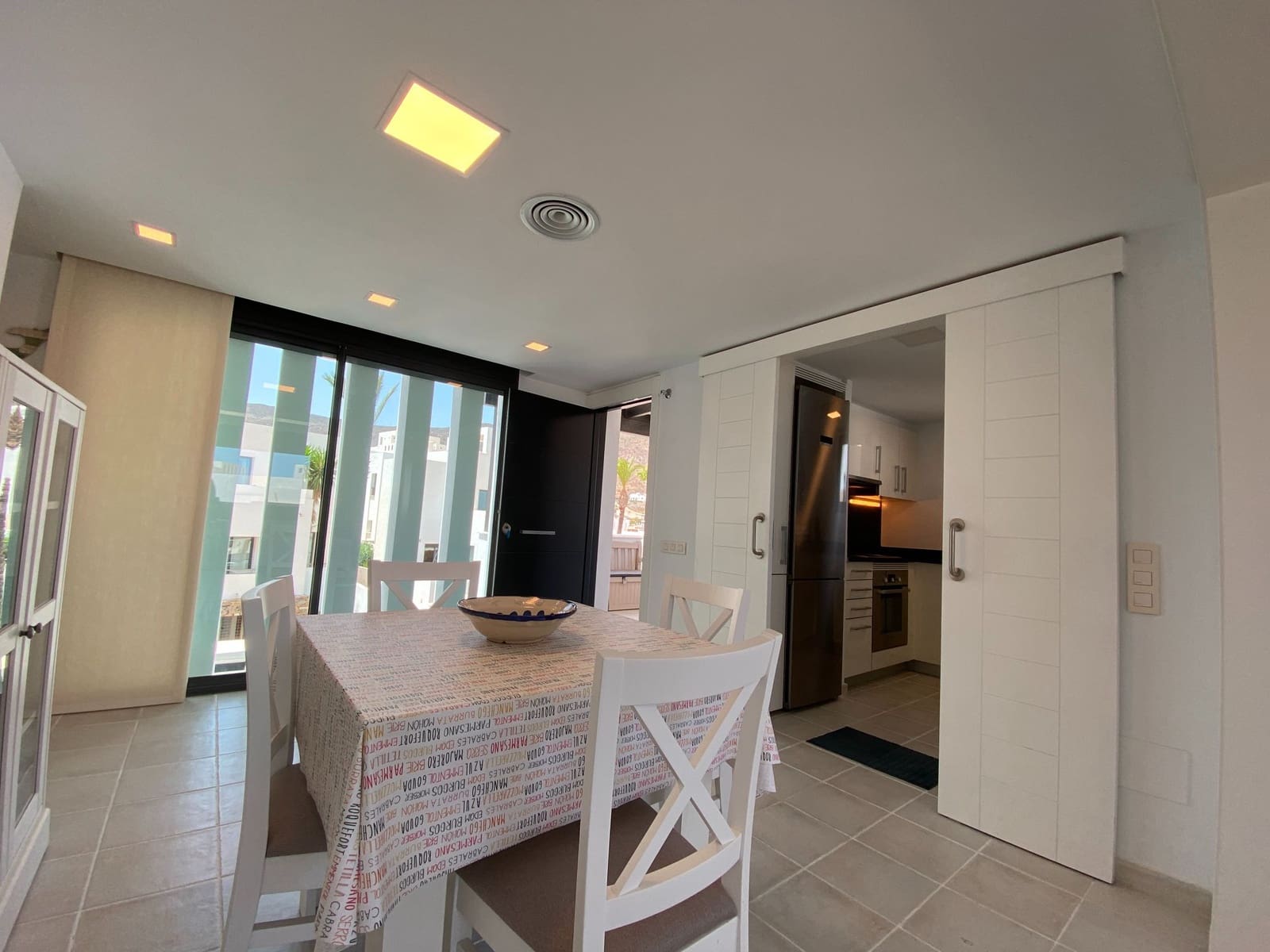 2 bedroom Penthouse for rent in Mojacar with pool garage - € 995 (Ref: 9603142)