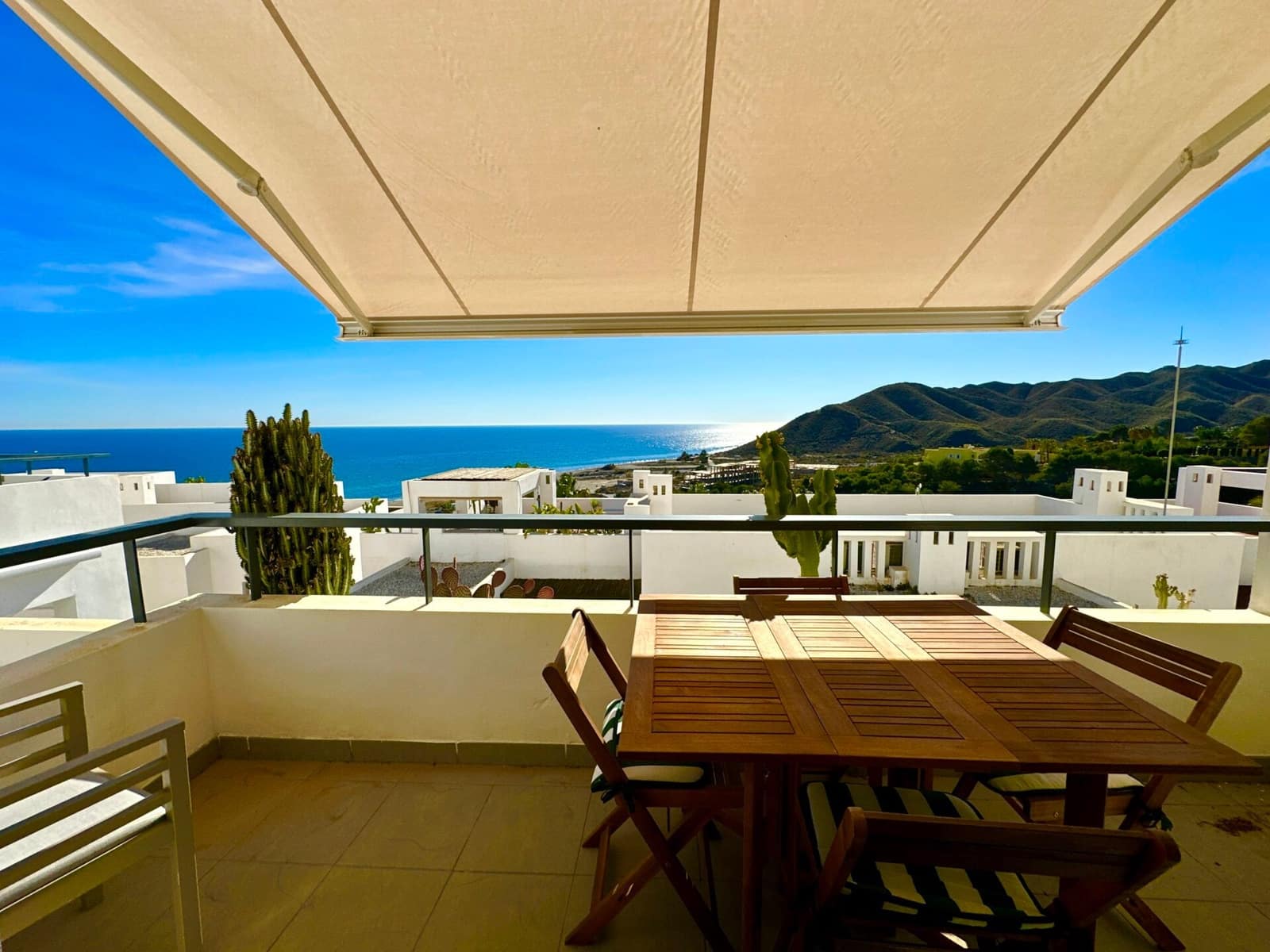 2 bedroom Penthouse for sale in Mojacar with pool garage - € 359,000 (Ref: 9603143)