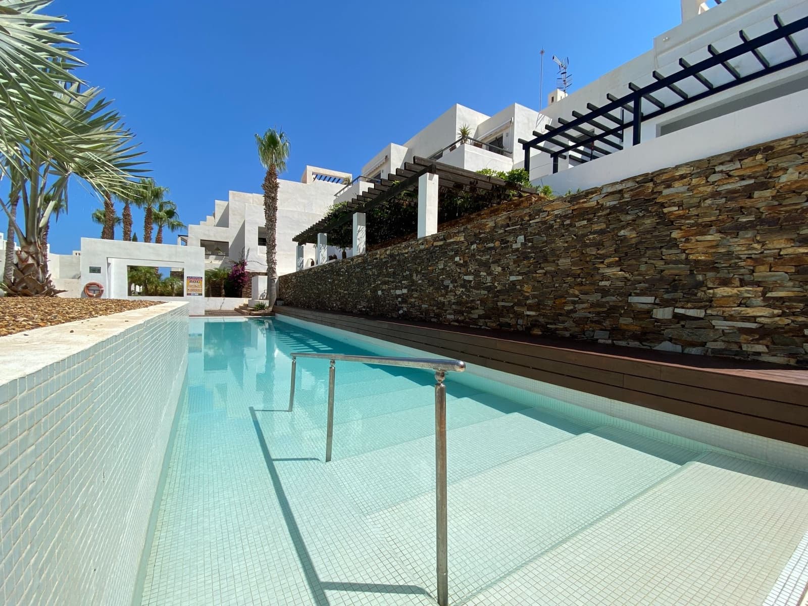 2 bedroom Penthouse for sale in Mojacar with pool garage - € 359,000 (Ref: 9603143)