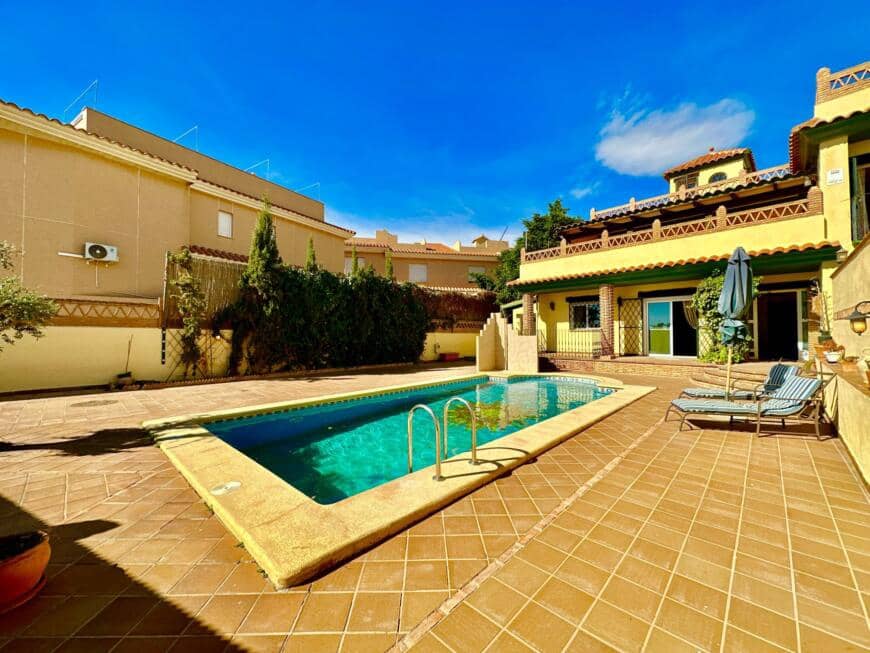 6 bedroom Villa for sale in Villaricos with pool garage - € 275,000 (Ref: 9603145)