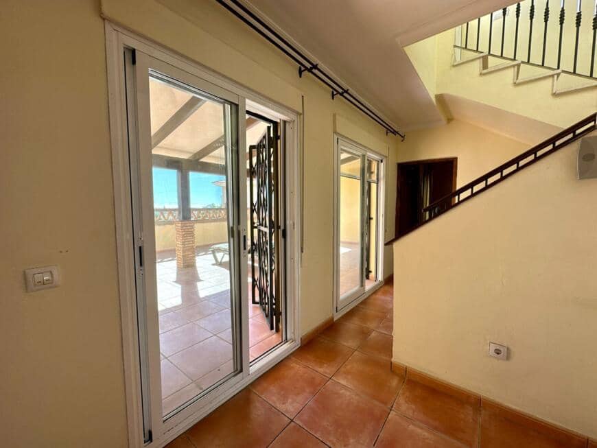 6 bedroom Villa for sale in Villaricos with pool garage - € 275,000 (Ref: 9603145)