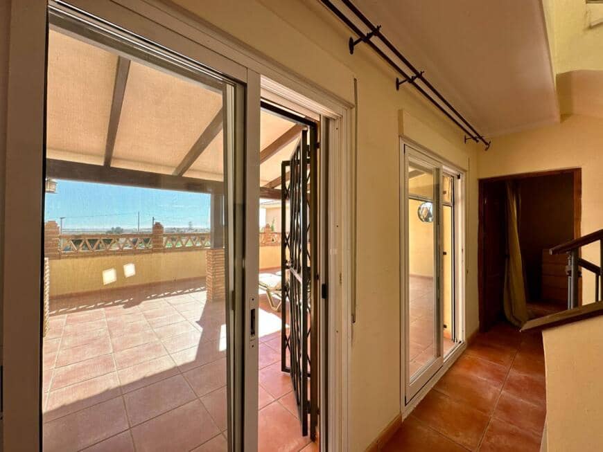 6 bedroom Villa for sale in Villaricos with pool garage - € 275,000 (Ref: 9603145)