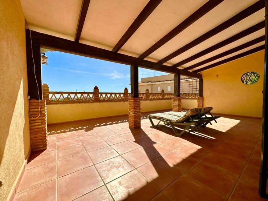 6 bedroom Villa for sale in Villaricos with pool garage - € 275,000 (Ref: 9603145)