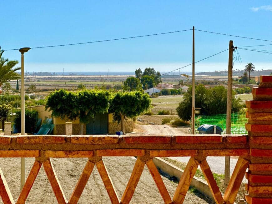 6 bedroom Villa for sale in Villaricos with pool garage - € 275,000 (Ref: 9603145)