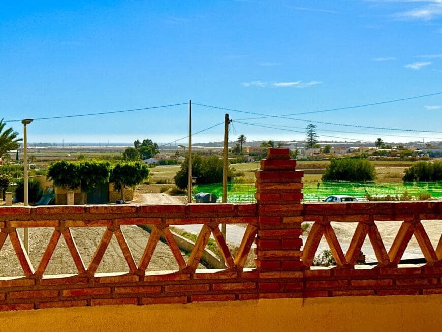 6 bedroom Villa for sale in Villaricos with pool garage - € 275,000 (Ref: 9603145)