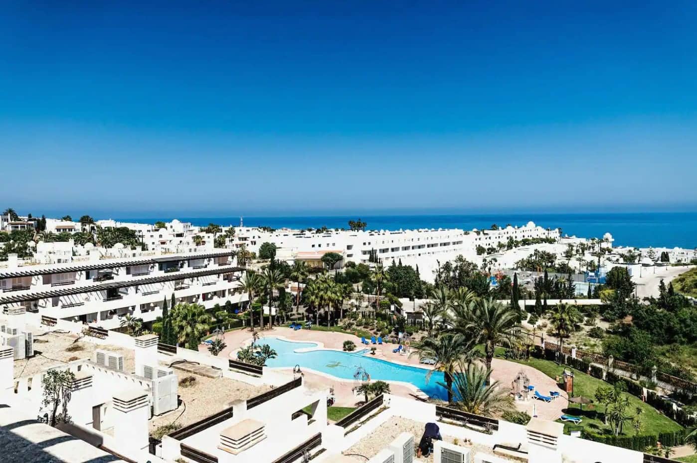 2 bedroom Penthouse for rent in Mojacar with pool garage - € 1,195 (Ref: 9603146)