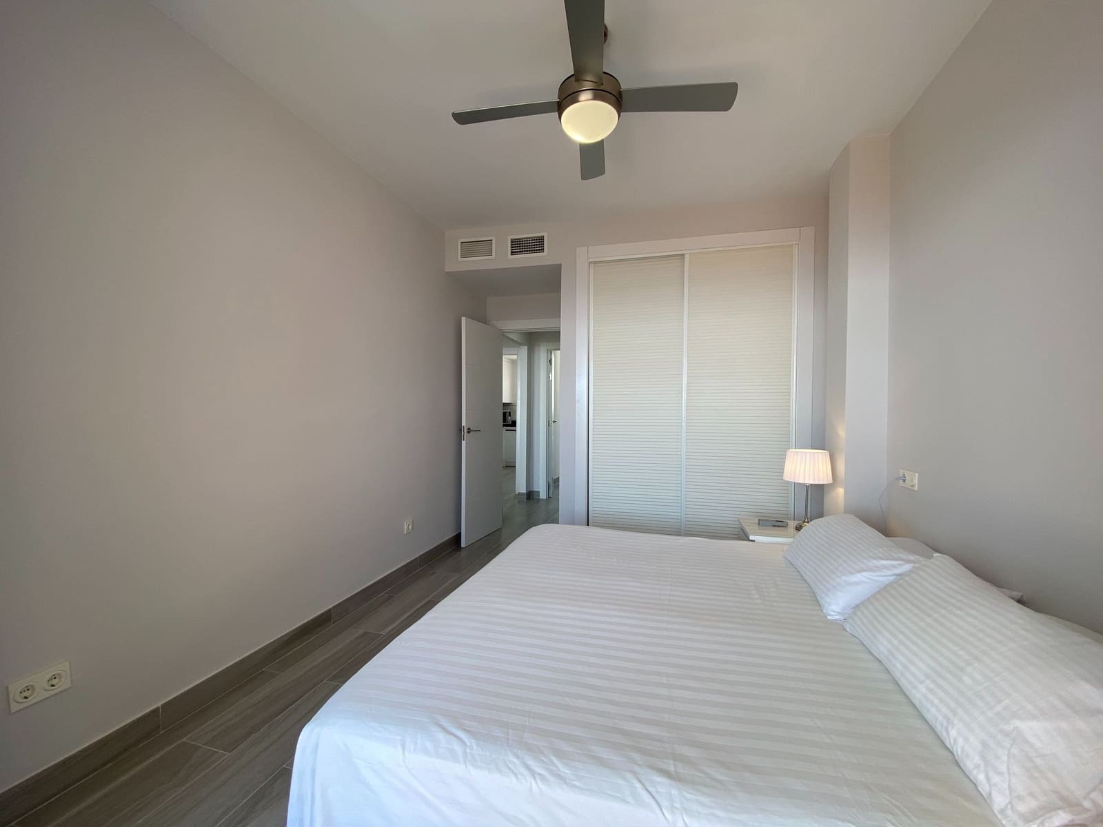 2 bedroom Penthouse for rent in Mojacar with pool garage - € 1,195 (Ref: 9603146)