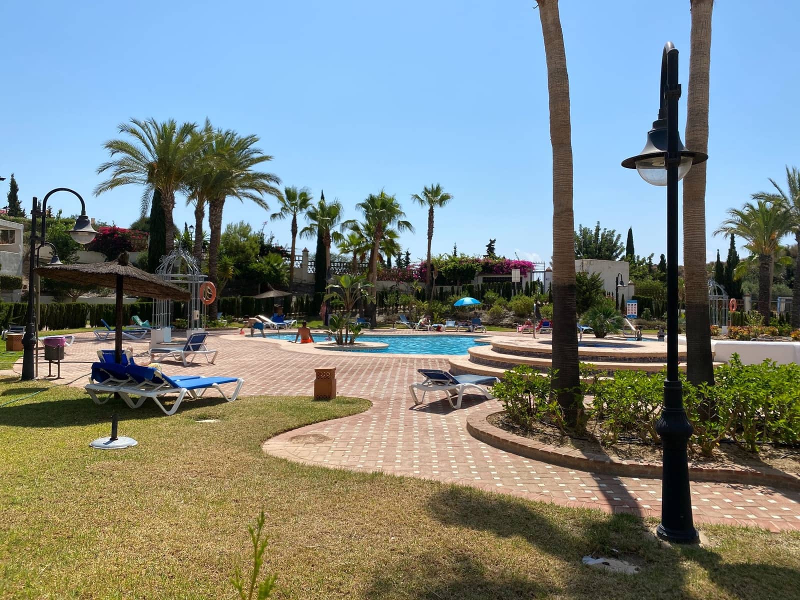 2 bedroom Penthouse for rent in Mojacar with pool garage - € 1,195 (Ref: 9603146)