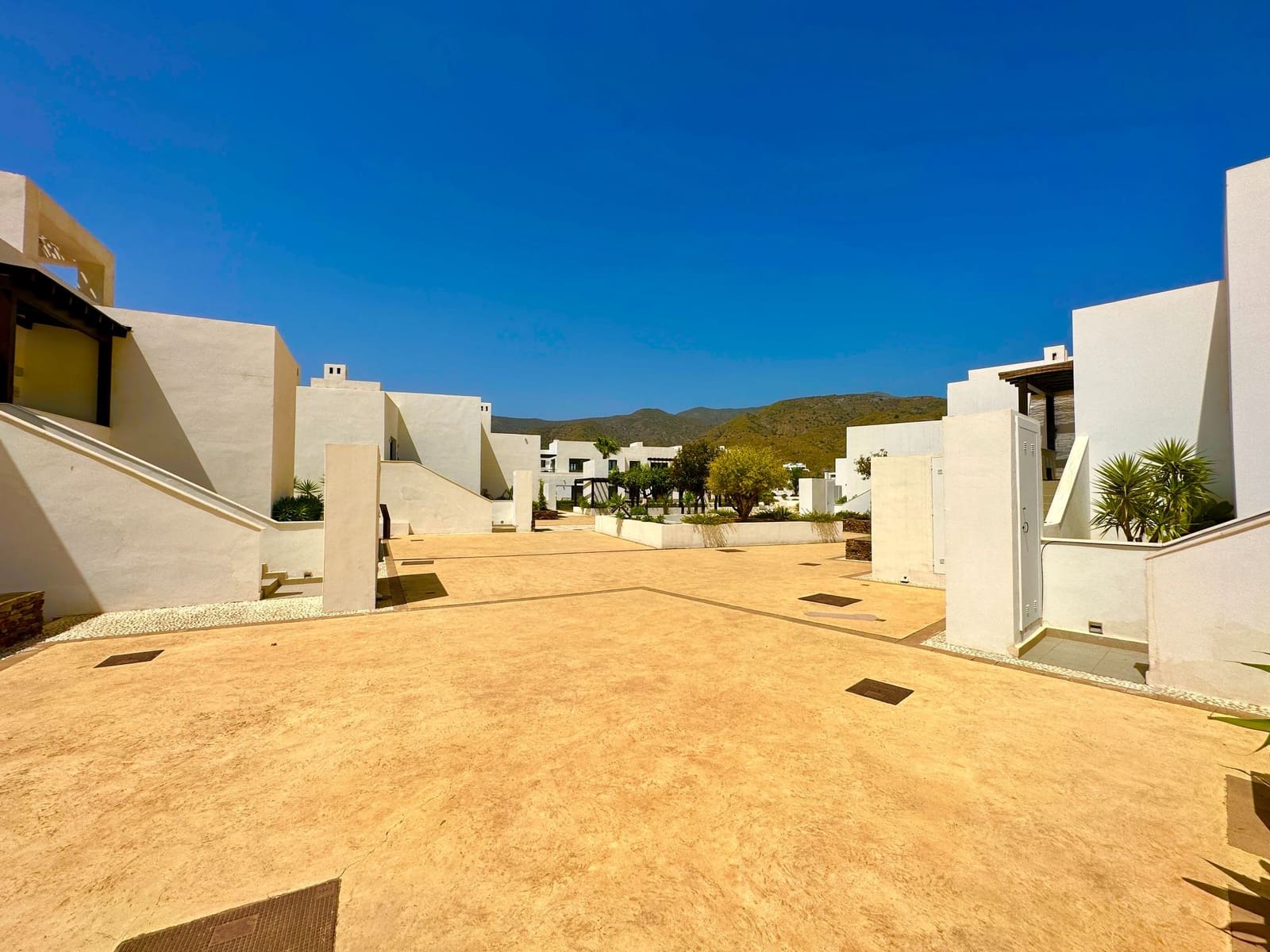 2 bedroom Penthouse for rent in Mojacar with pool garage - € 1,295 (Ref: 9603147)