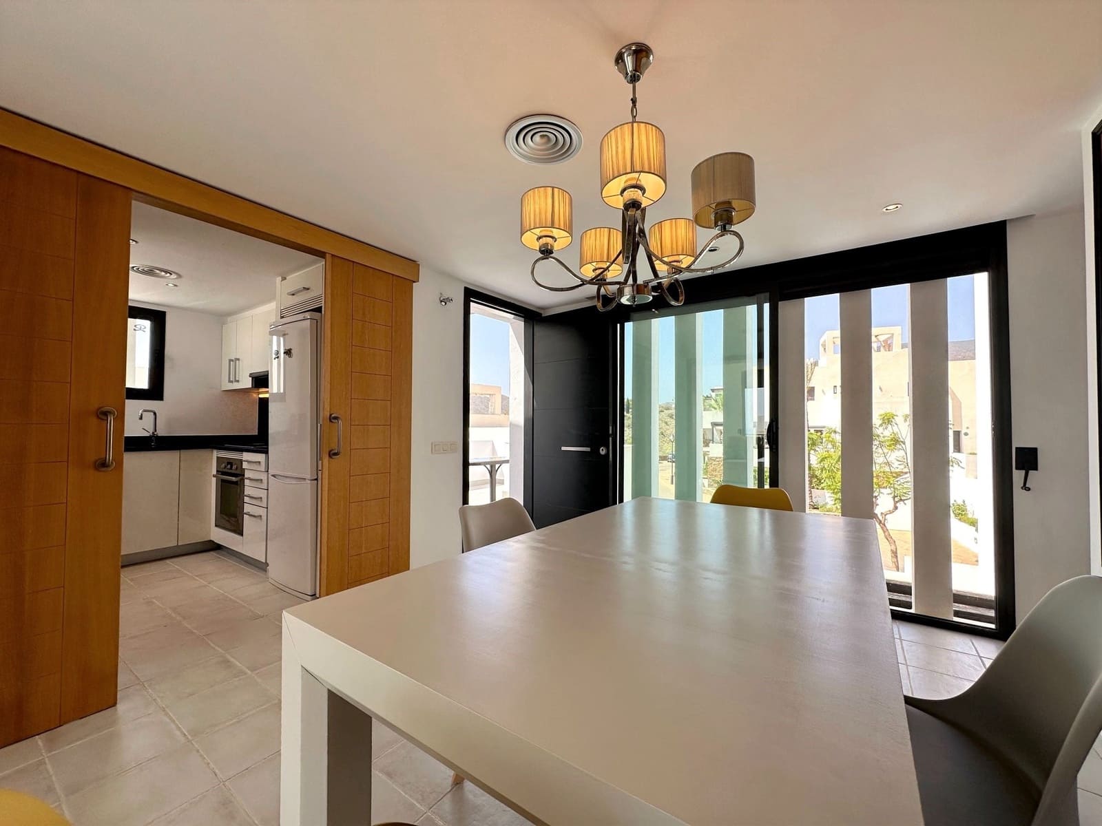 2 Zimmer Penthouse zu vermieten in Mojacar mit Pool Garage - 1.295 € (Ref: 9603147)