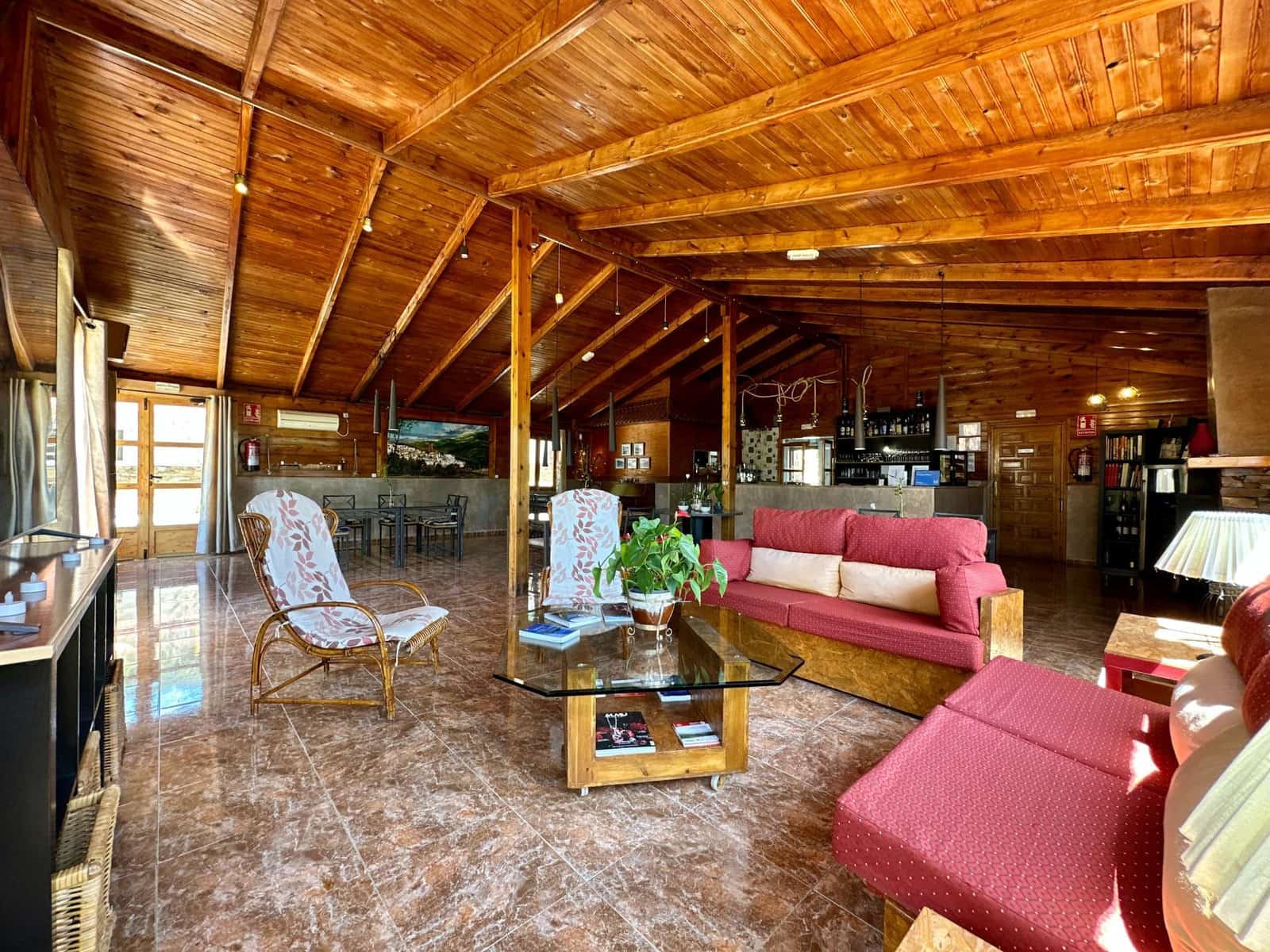 5 sypialnia Komercyjne na sprzedaż w Miasto Grenada z basenem garażem - 514 970 € (Ref: 9603150)