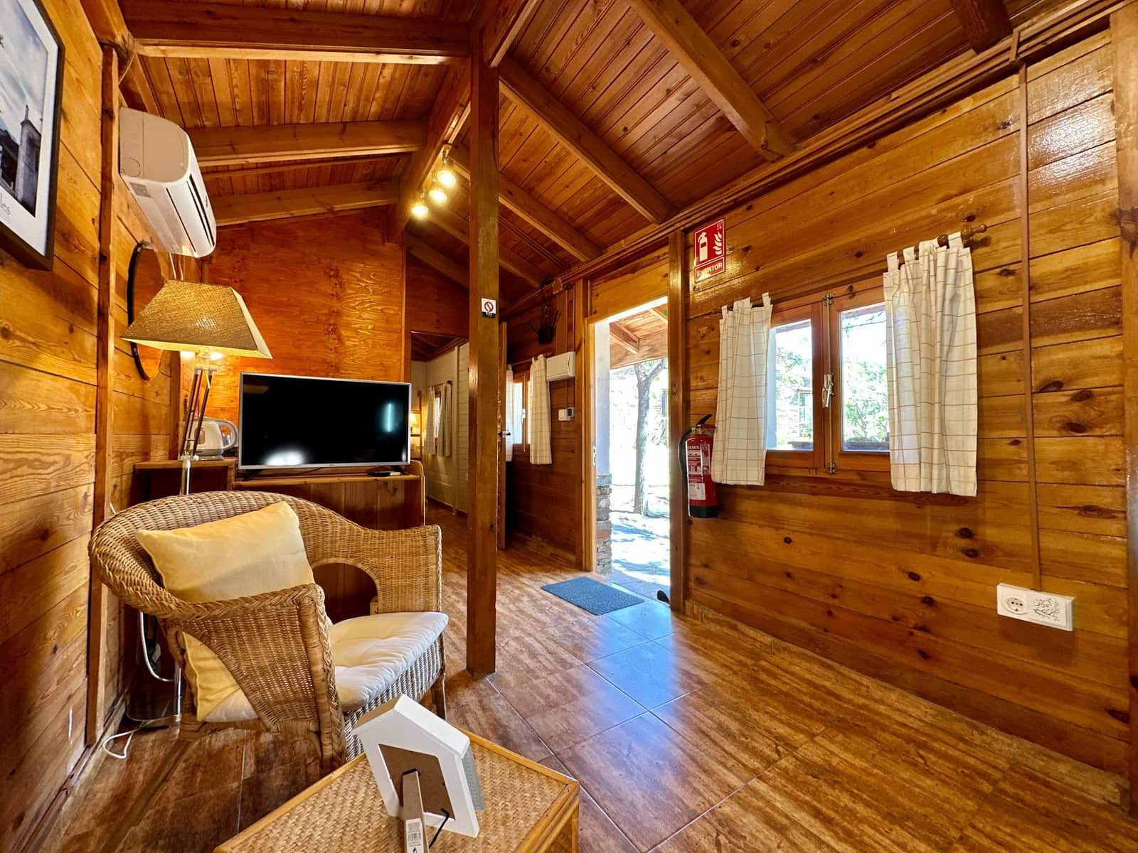 5 sypialnia Komercyjne na sprzedaż w Miasto Grenada z basenem garażem - 514 970 € (Ref: 9603150)