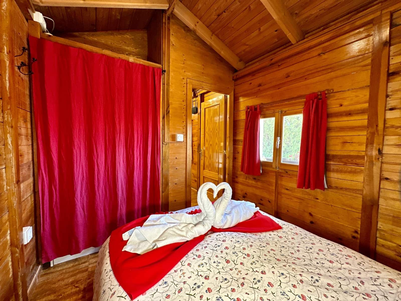 5 sypialnia Komercyjne na sprzedaż w Miasto Grenada z basenem garażem - 514 970 € (Ref: 9603150)