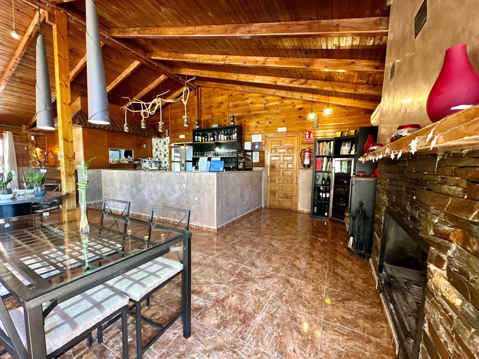 Local Comercial de 5 habitaciones en Granada ciudad en venta con piscina garaje - 514.970 € (Ref: 9603150)