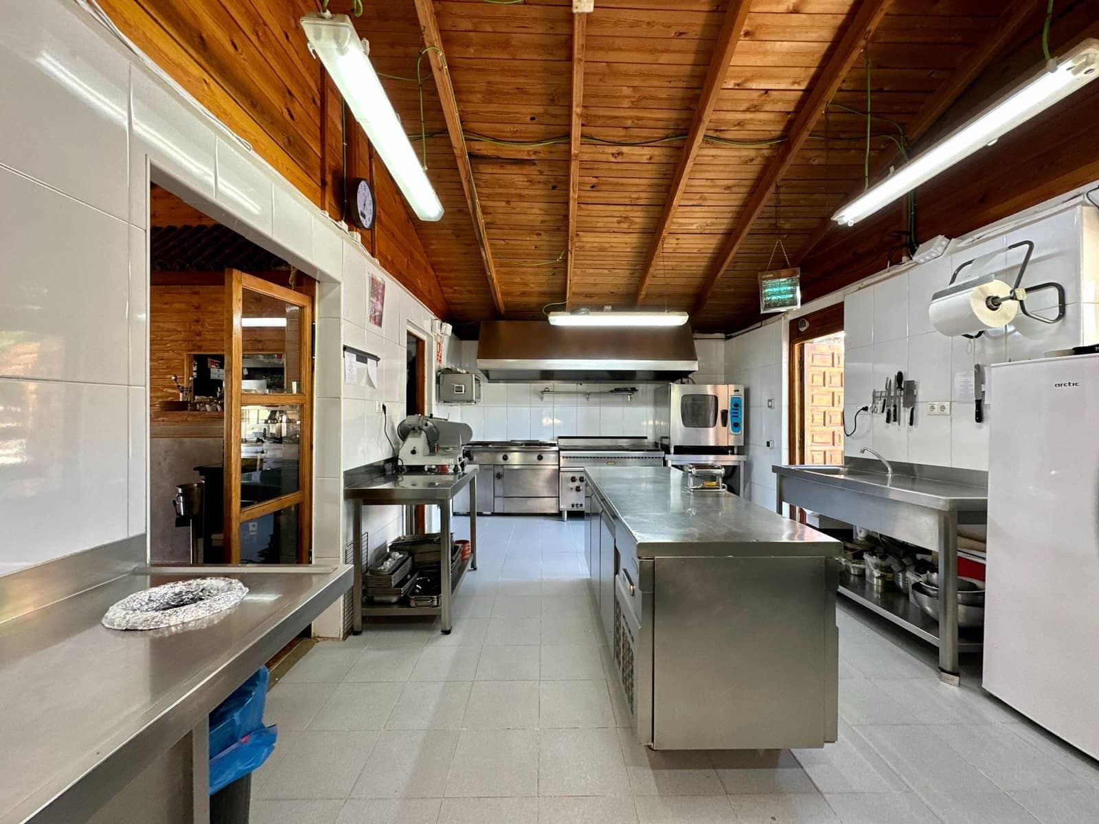 Local Comercial de 5 habitaciones en Granada ciudad en venta con piscina garaje - 514.970 € (Ref: 9603150)