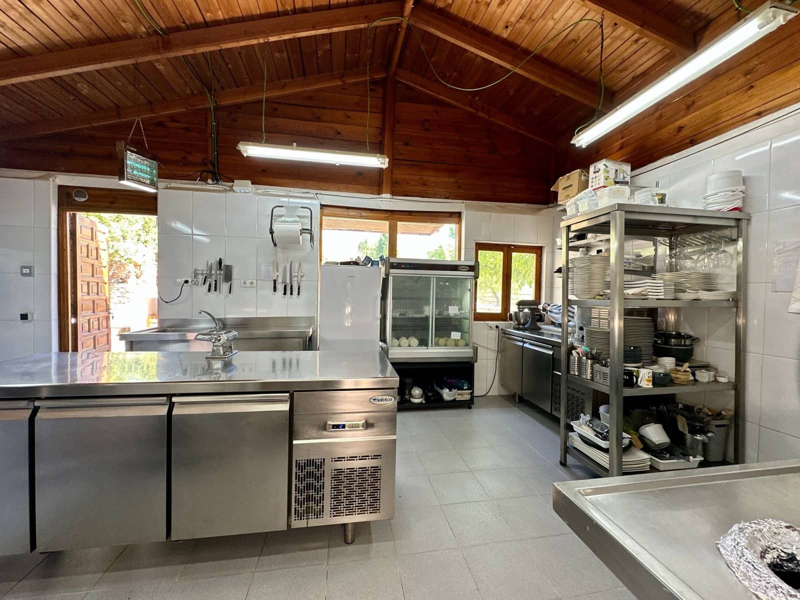 Local Comercial de 5 habitaciones en Granada ciudad en venta con piscina garaje - 514.970 € (Ref: 9603150)