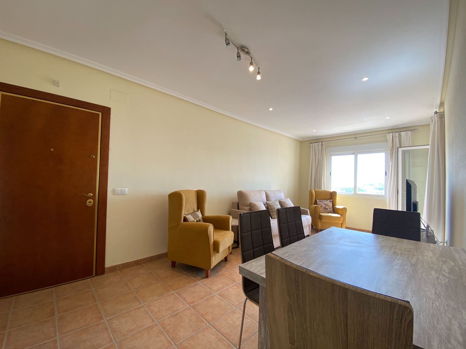 2 makuuhuone Huoneisto vuokrattavana paikassa Vera mukana uima-altaan 
autotalli - 995 € (Ref: 9603156)