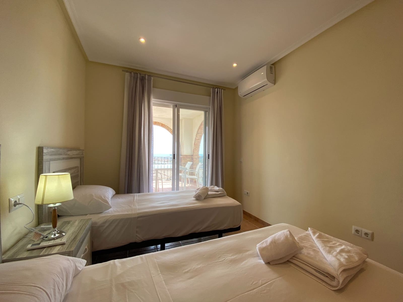 2 Zimmer Apartment zu vermieten in Vera mit Pool Garage - 995 € (Ref: 9603156)