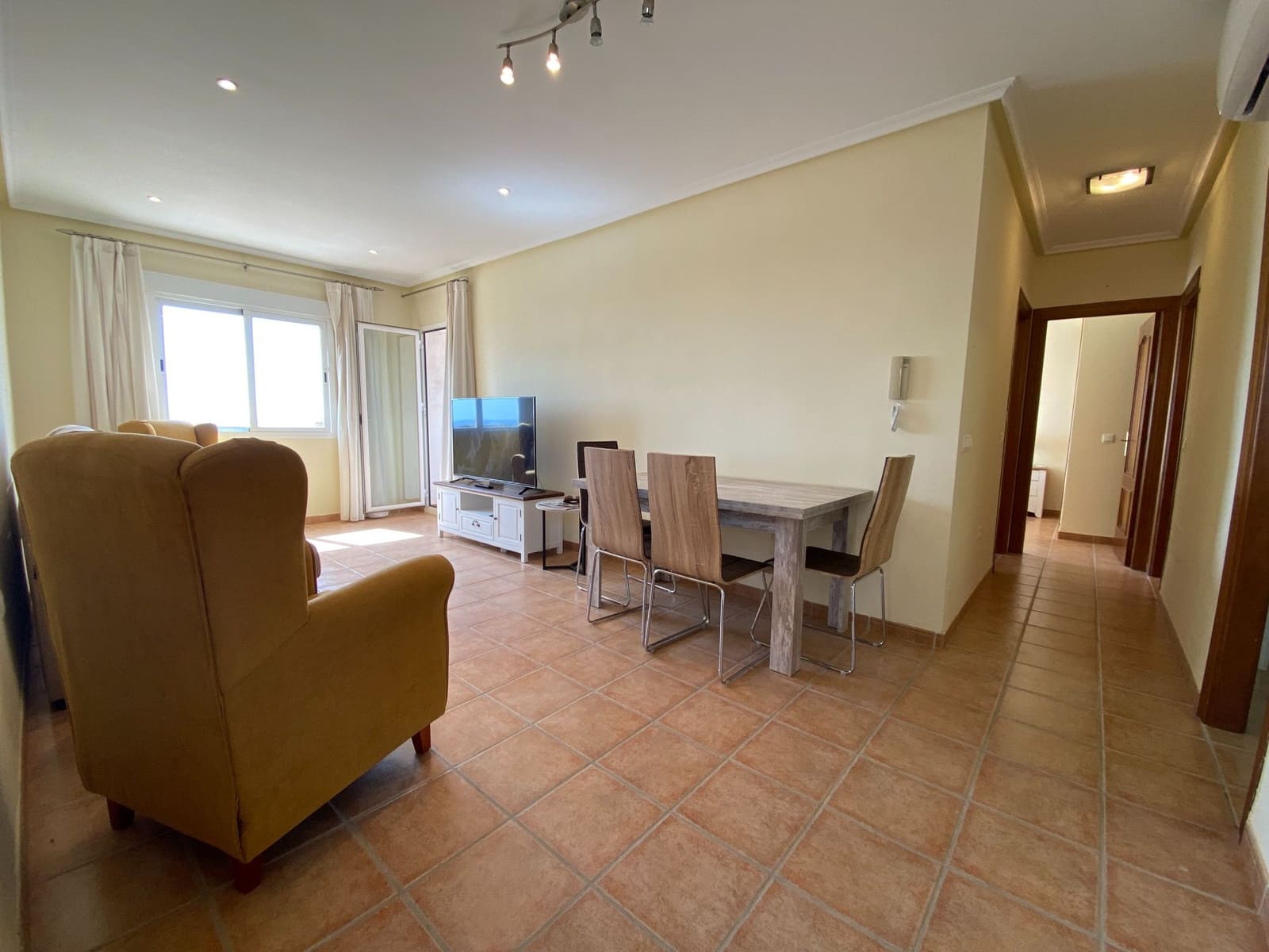 2 Zimmer Apartment zu vermieten in Vera mit Pool Garage - 995 € (Ref: 9603156)