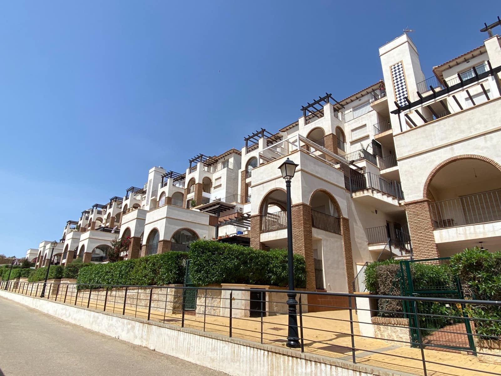 2 Zimmer Apartment zu vermieten in Vera mit Pool Garage - 995 € (Ref: 9603156)