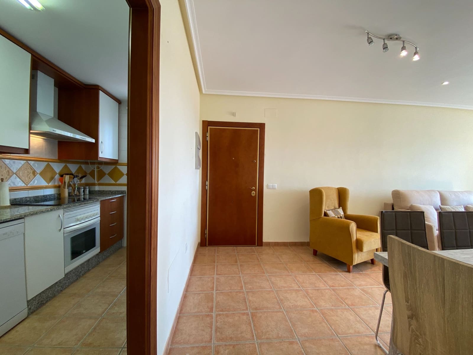 2 Zimmer Apartment zu vermieten in Vera mit Pool Garage - 995 € (Ref: 9603156)