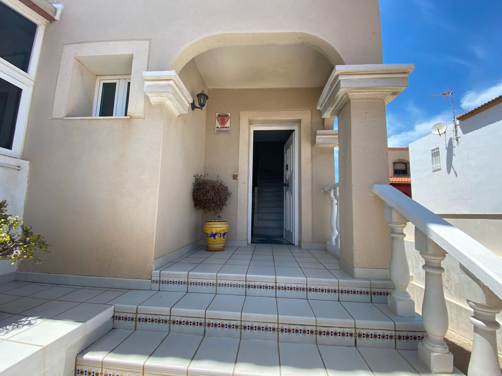 4 slaapkamer Villa te koop in Garrucha met garage - € 468.800 (Ref: 9603159)