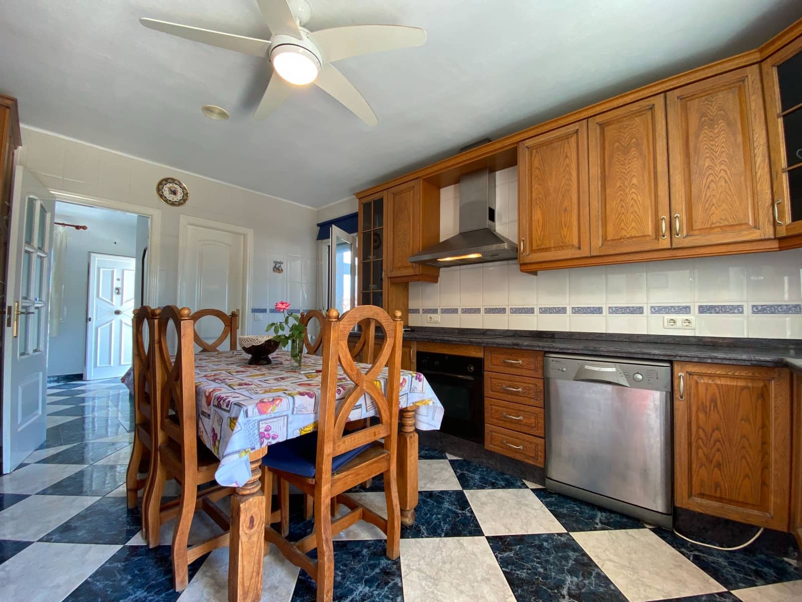 4 slaapkamer Villa te koop in Garrucha met garage - € 468.800 (Ref: 9603159)