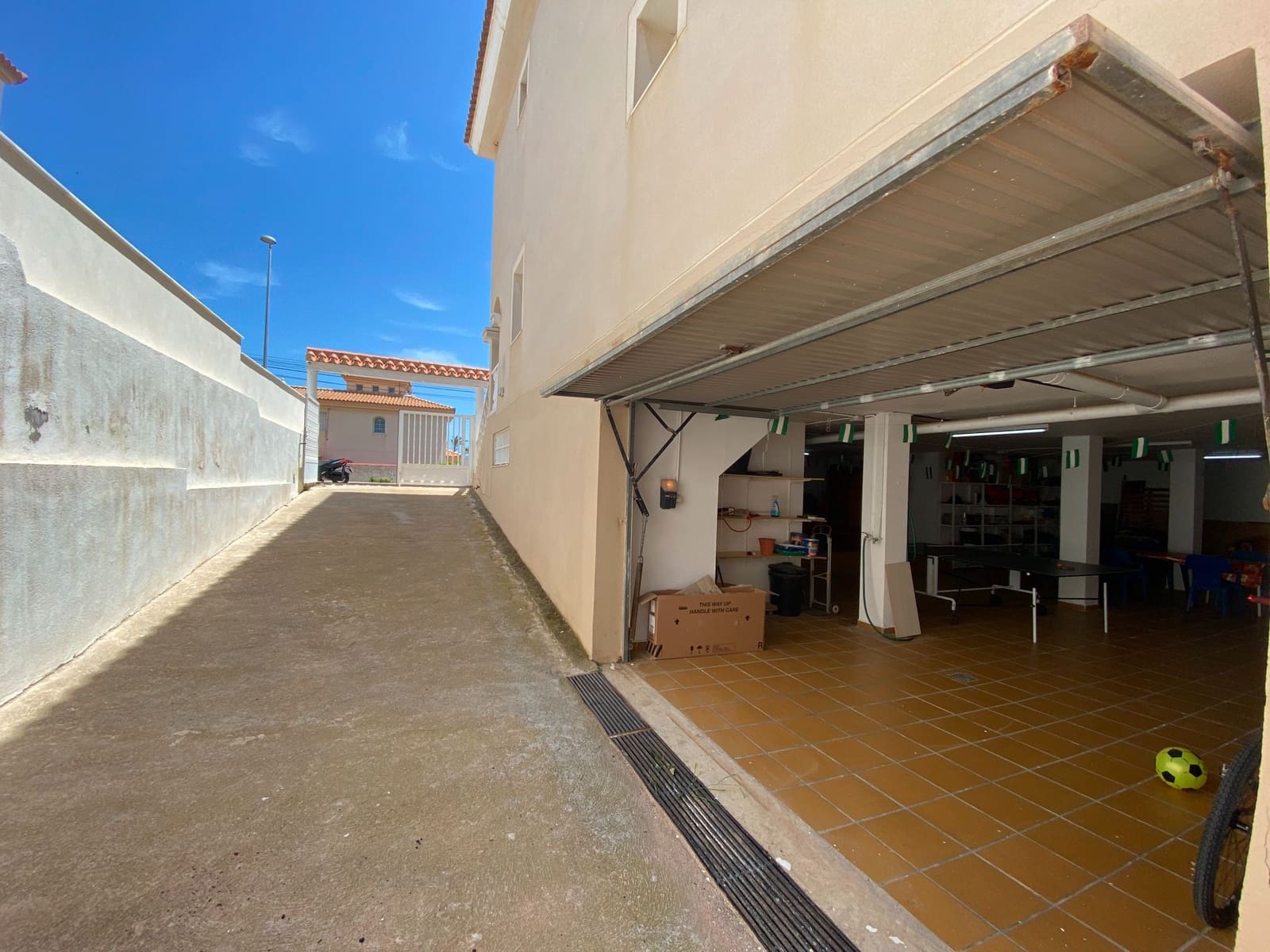 4 slaapkamer Villa te koop in Garrucha met garage - € 468.800 (Ref: 9603159)