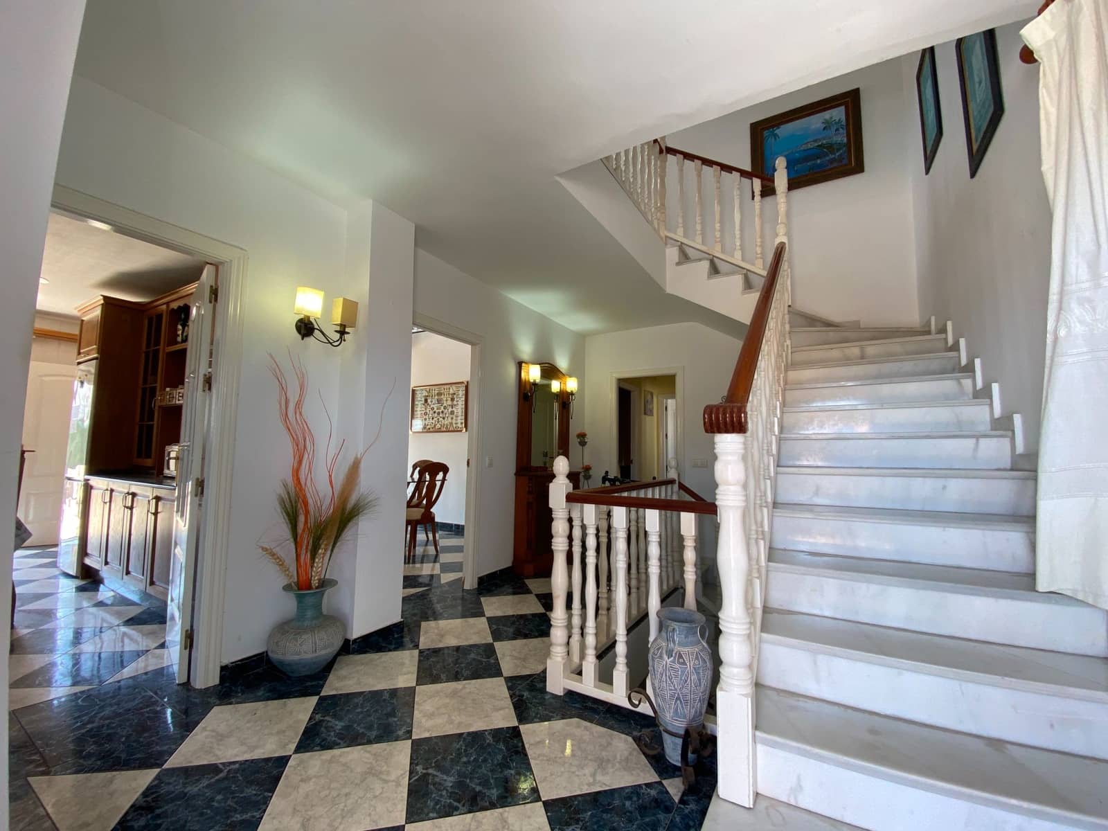 4 bedroom Villa for sale in Garrucha with garage - € 499,950 (Ref: 9603159)