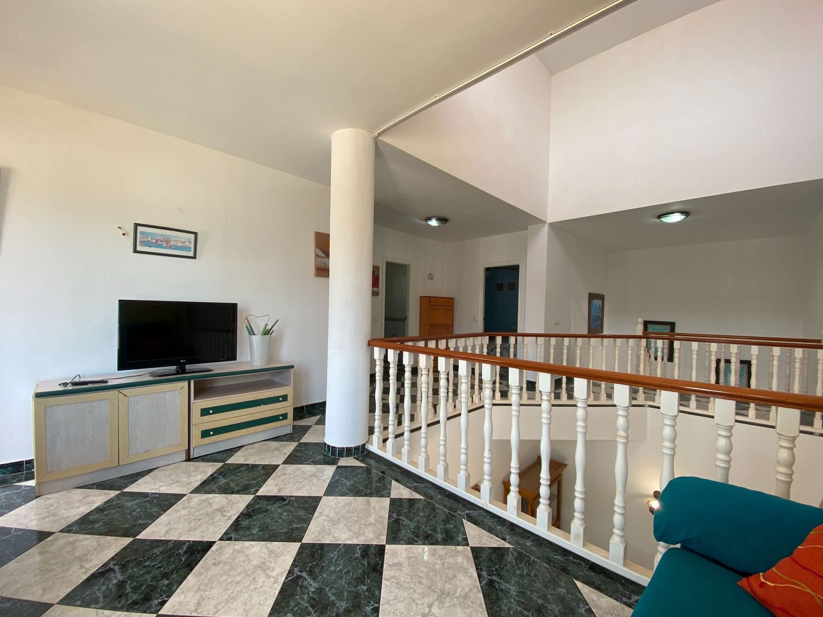 4 bedroom Villa for sale in Garrucha with garage - € 499,950 (Ref: 9603159)