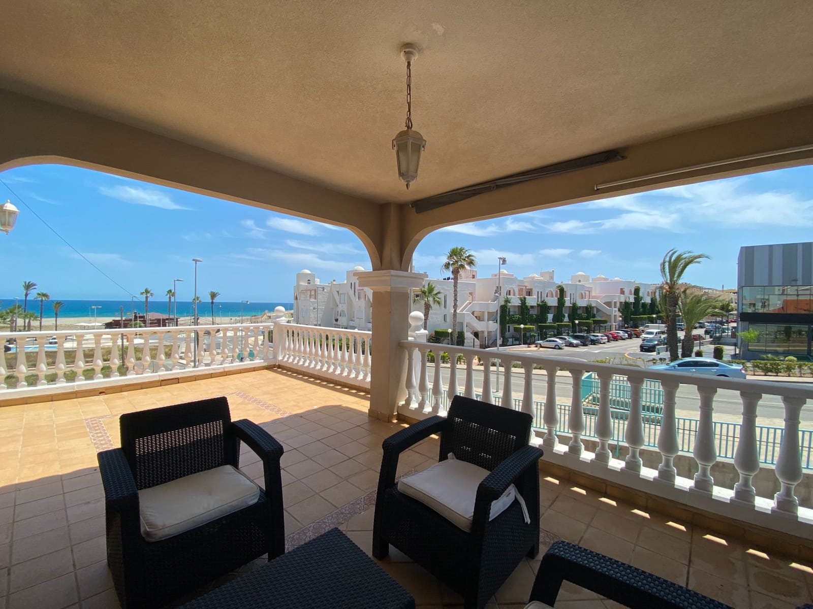 4 bedroom Villa for sale in Garrucha with garage - € 499,950 (Ref: 9603159)