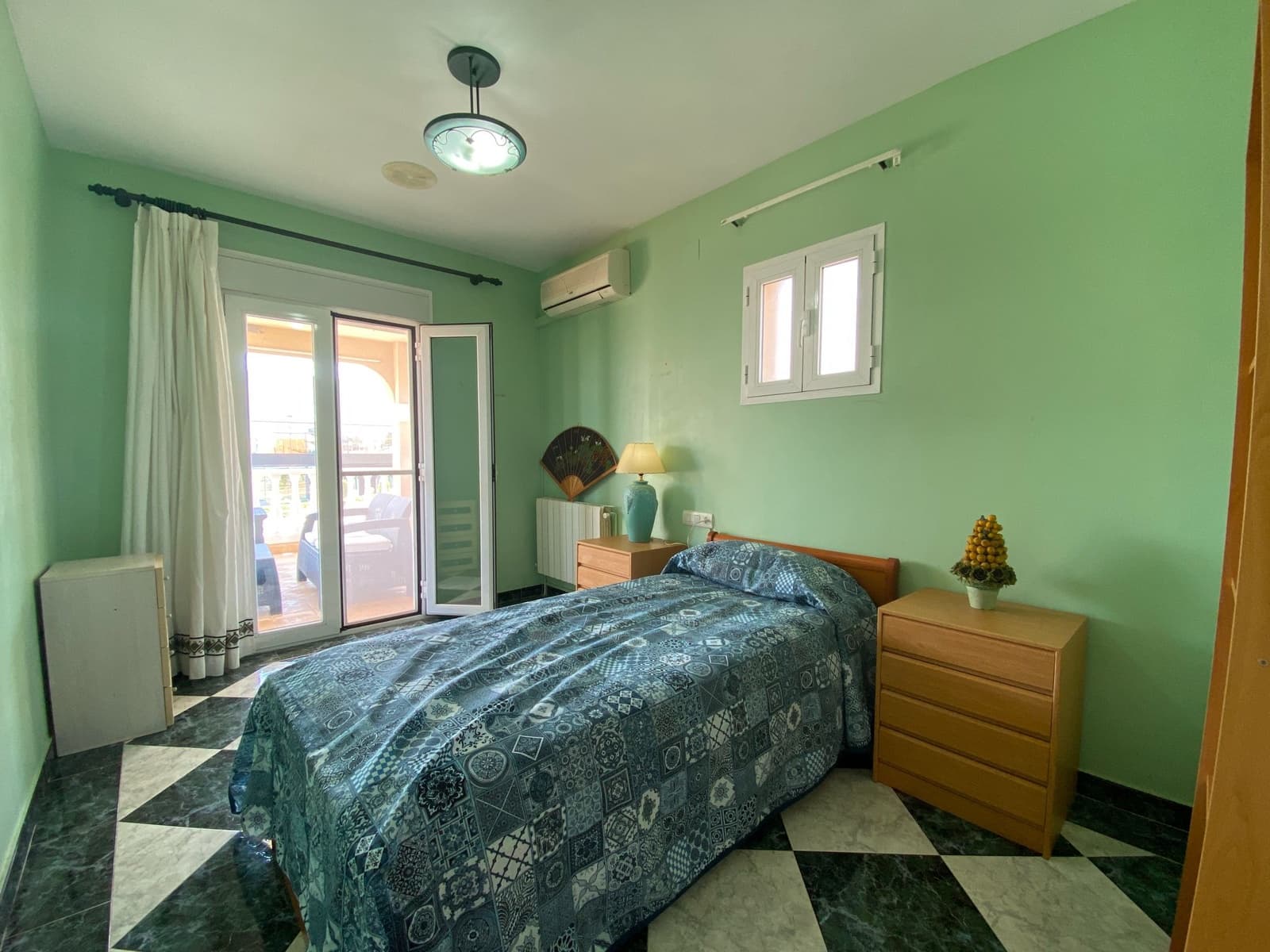 4 bedroom Villa for sale in Garrucha with garage - € 499,950 (Ref: 9603159)