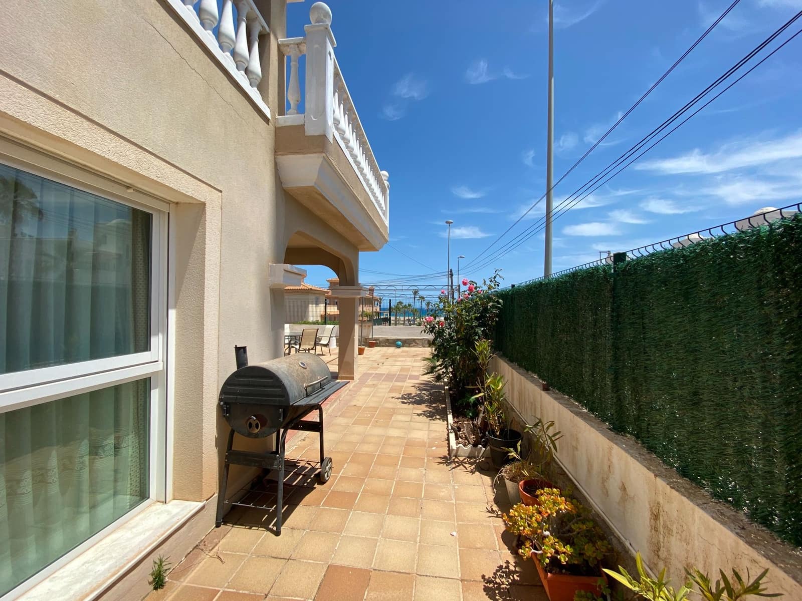 4 bedroom Villa for sale in Garrucha with garage - € 499,950 (Ref: 9603159)