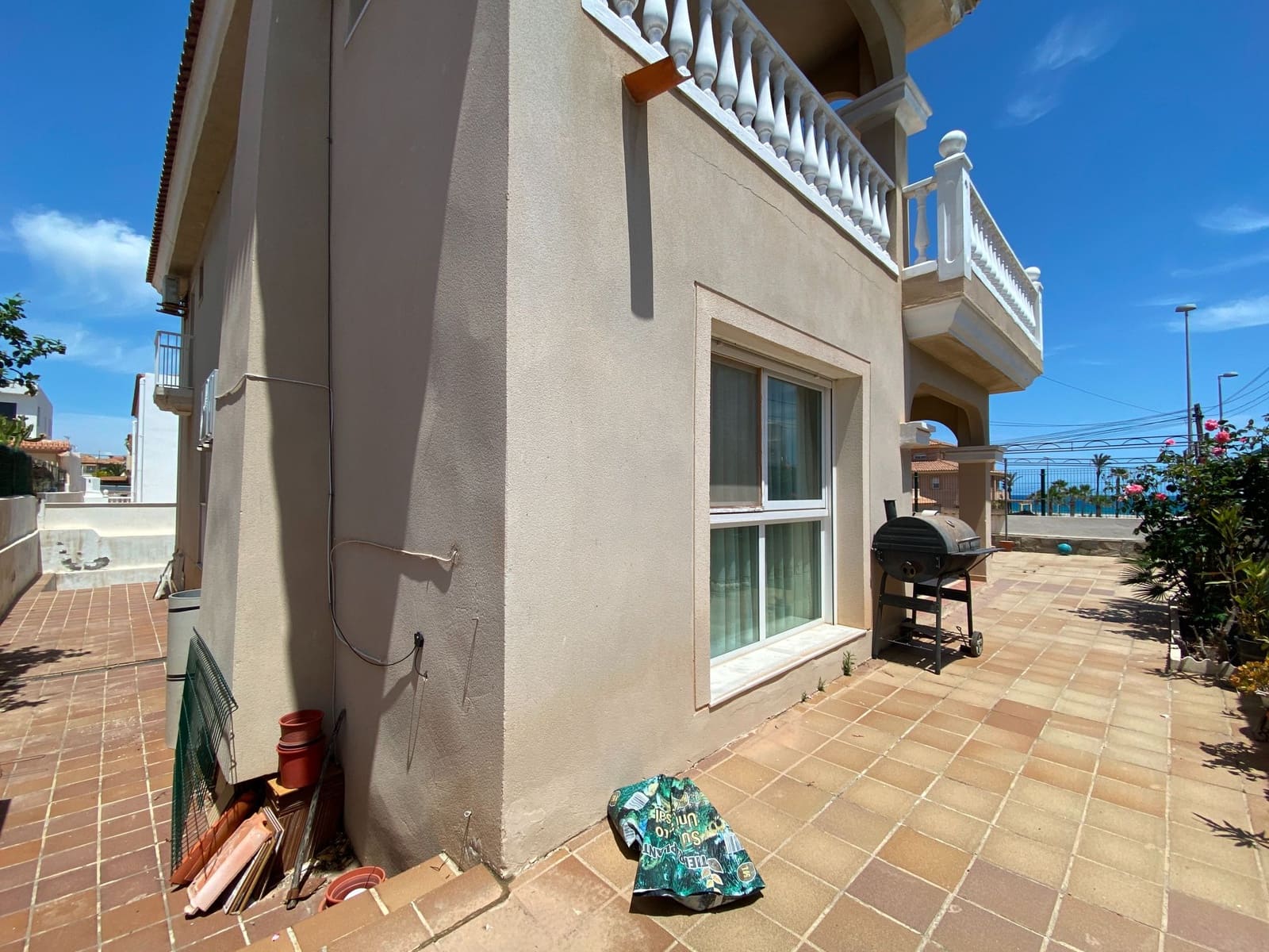 4 bedroom Villa for sale in Garrucha with garage - € 499,950 (Ref: 9603159)